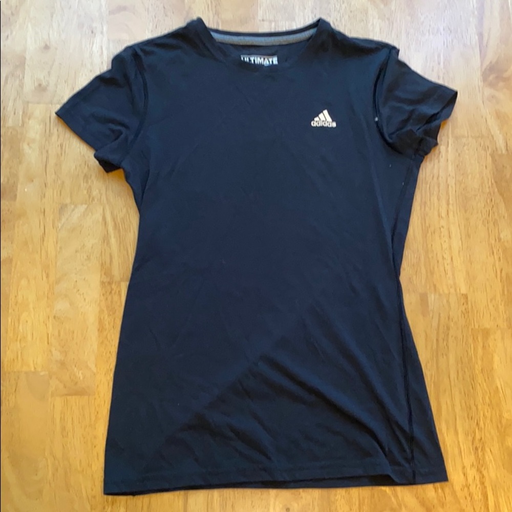 Black adidas short sleeve t shirt
